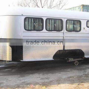 angle load horse floats for 3 horses