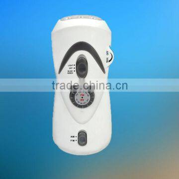 Hand Crank Dynamo Manual LED Flashlight Torch AM/FM Radio