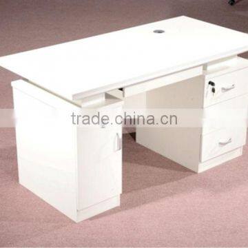 Luxury Executive Office Desk with White Color HC-M034