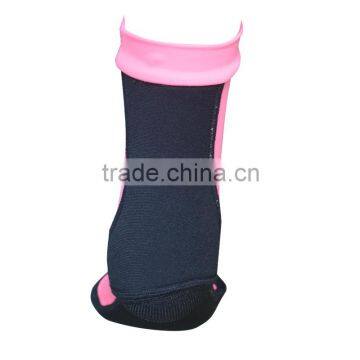 pink and black neoprene socks