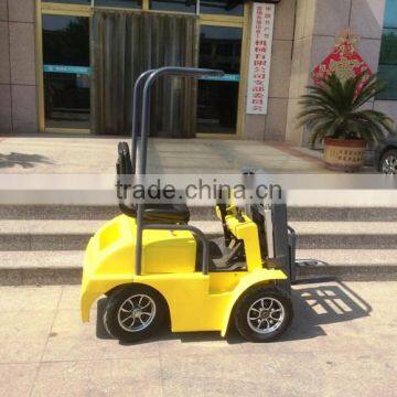 High quality CPD02 mini electric forklift with battery kid's toy for children playing or used in amusemnet park for sale