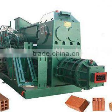 Clay brick making machine