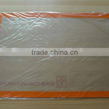FDA Eco-friendly Non-stick Silicone Baking Mat photo-4