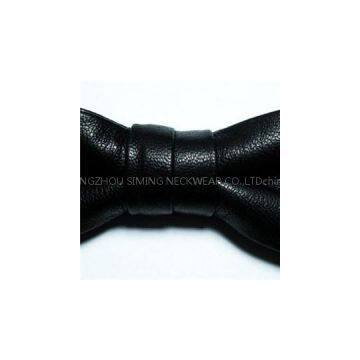 Fashionable Knitted And Leather And Wool And Velvet And Piping Contrast Bowtie