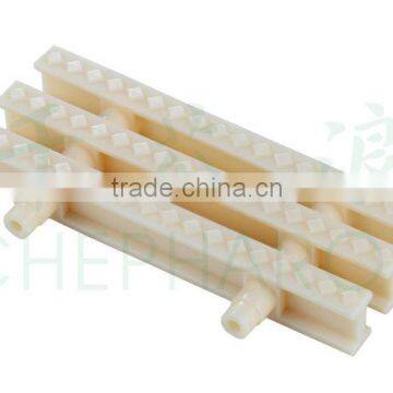 Plastic grating for swimming pool water