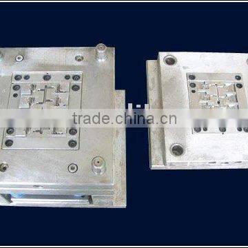 Plastic injection mould