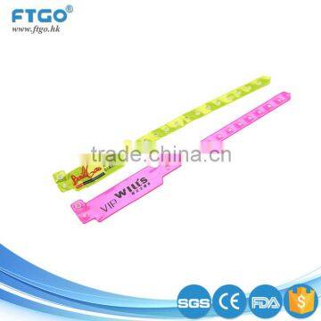 wholesale high quality disposable pvc material party hand bands