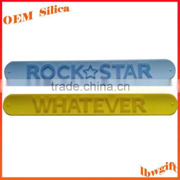 New Promotional Printing logo custom reflective silicone slap wristband