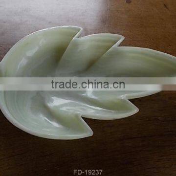 Light Green Onyx Leaf Shaped Fruit Dish in Wholesale