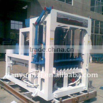 Hot sells Oversea Service provided Automatic Cement Block Molding Machine QT4-15D