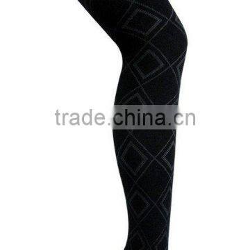 diamond-type lattice jacquard stocking