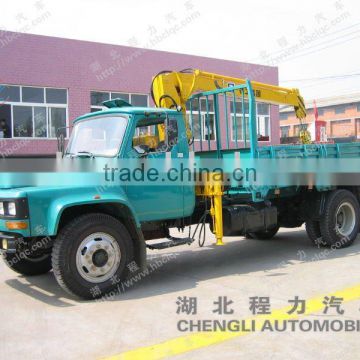 Dongfeng 4*2 crawler crane truck