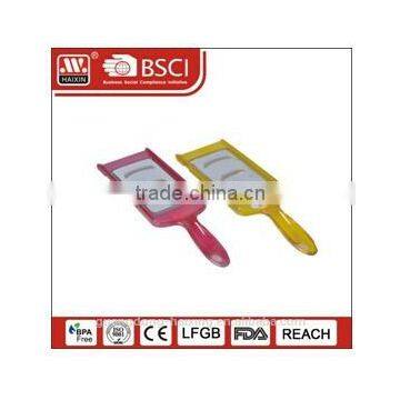 Plastic zester grater with handle