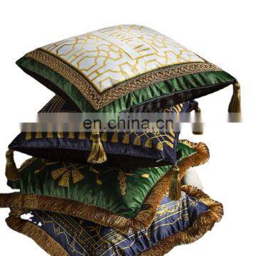 Latest Designs OEM High End Luxury Decorative Printed Velvet Cushion Cover With Tassels