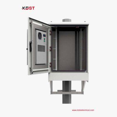 Pole-mounted Outdoor Electrical Cabinet With Air Conditioning and Distribution Unit