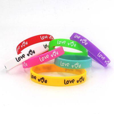 Factory Price Spot Seconds Love Pattern Couple Valentine's Day 7 for a Set of Wristbands Soft and Comfortable Silicone Bracelet photo-2