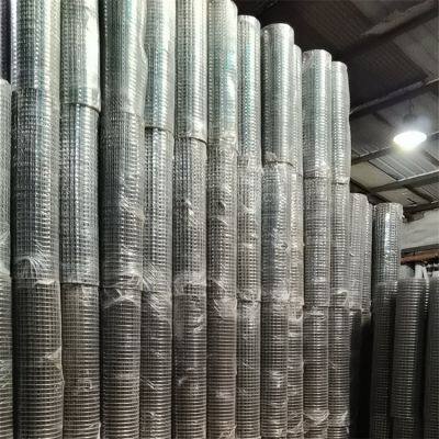 Malla de alambre soldada galvanizada después de la soldadura. Malla soldada duradera para exteriores y de larga vida photo-3