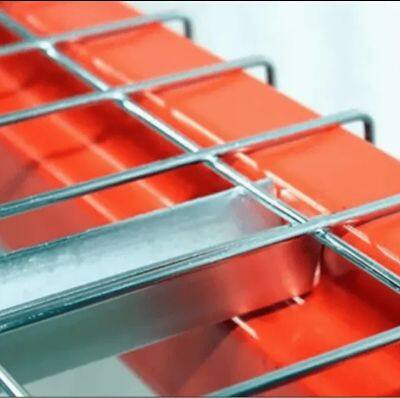 OEM ODM Heavy Duty Pallet Wire Mesh Deck Storage Rack photo-2