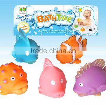 bath toys water squirt toys ocean fish family toys.