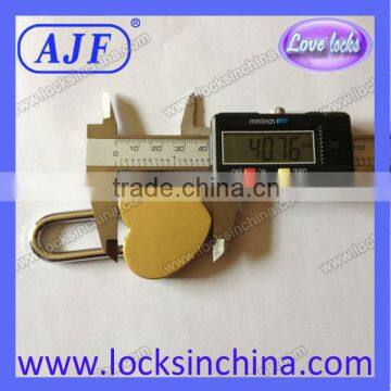 Big Zinc alloy 45mm new heart love lock can customize for lovers