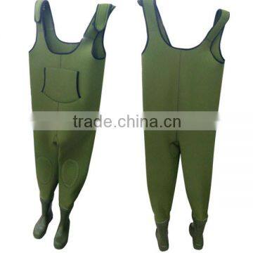 Hot sale Neoprene Waterproof fishing pants with boots manufacturer