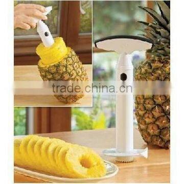 White Plastic Ratcheting Pineapple Slicer