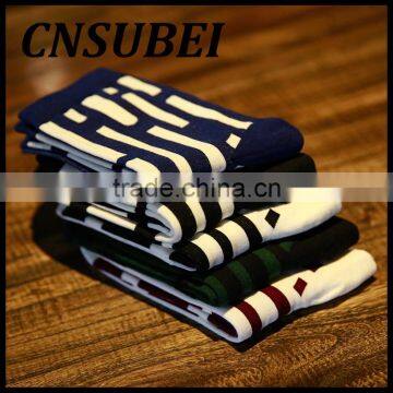 Men Autumn Winter Fashion Irregular Stripe Cotton Socks photo-2