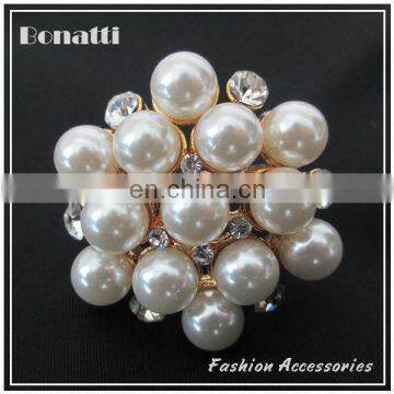 pearl crystal brooch