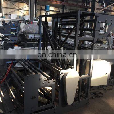 Three-side Sealing Middle Certral Sealing Bag Making Machine photo-4