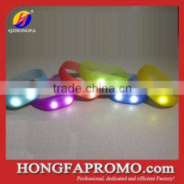 Wholesale Popular Top Selling Motion LED Light Bracelet