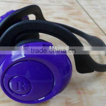 2013 new product hot selling waterproof wireless SD MP3 sports earphone from shenzhen factory