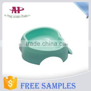 China Wholesale Plastic Products 2016 Popular Apple Shaped Pet Feed Bowls