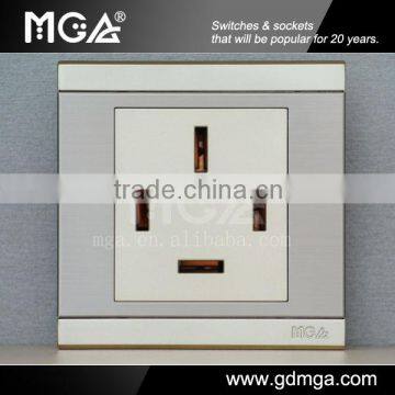 MGA Q7 Series 25A 440V industrial socket