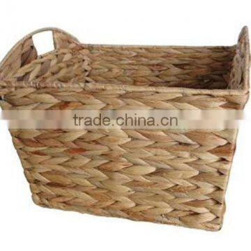 Natural water hyacinth basket with cut out handle
