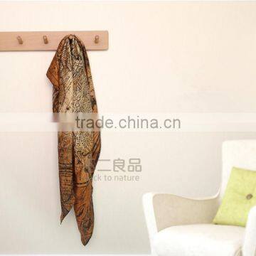 Eco-friendly customized solid wooden fancy clothes hanger