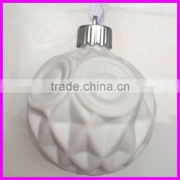 New Product Ball Shaped Hanging Ceramic Decoration With LED Light photo-4