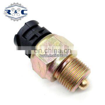 R&C High Quality Auto brake lighting switches 0015457409 0015451709 81255050930   For BENZ TRUCK braking light switch