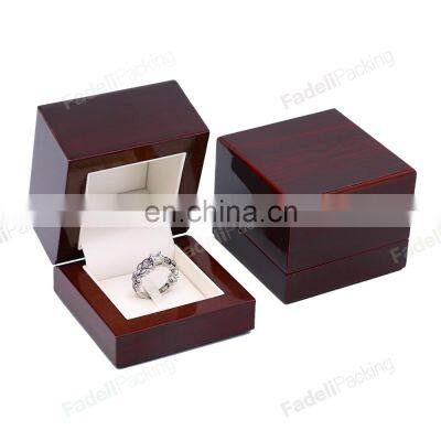 Custom Recyclable MDF wood ring box luxury ring jewelry box