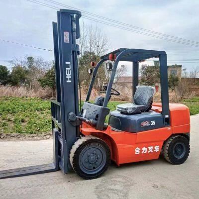 Second hand forklift helicopter FD25, hot selling with excellent working conditions, low-priced second-hand FD50/FD30/FD80