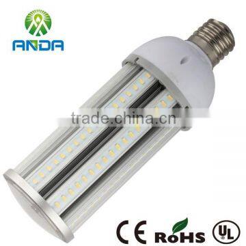 IP65 secure and convenient multiple installation 60w dusk to dawn light