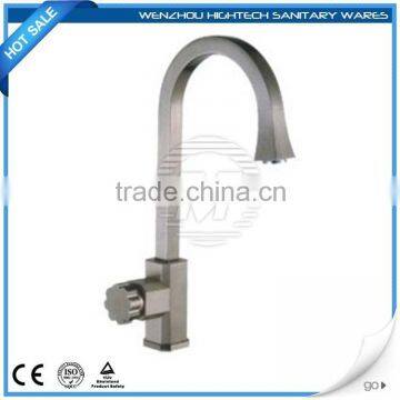 2015 high quality made in China kitchen faucet parts