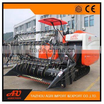 Small Tank Rice Wheat Paddy Combine Harvester photo-3