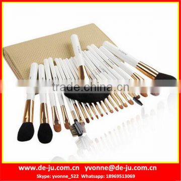 Acrylic White Facial Makeup Brush Kit