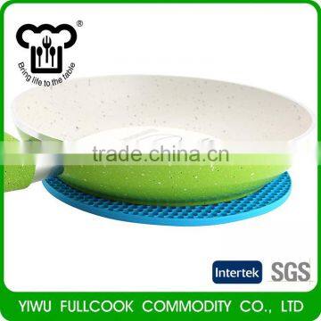 New Arrival Trendy Style Eco-friendly Silicone Table Mat Design photo-3