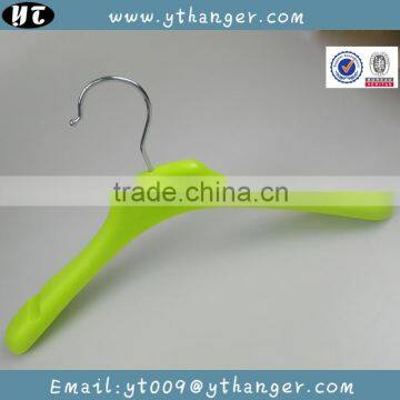 HA6975 Plastic Hangers Manufacturers Custom Luxury Logo Plastic Hanger Supplier's Choice photo-3