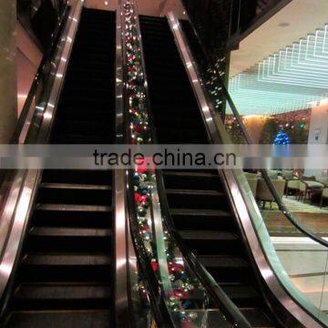 Shopping Mall Atrium Christmas Wreath and Garland