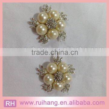 Wholesale korean pearl brooch for wedding invitations