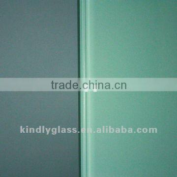 White lacquered tempered glass