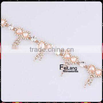 Feilang Hot selling rhinestone crystal cup chain pearl claw chain