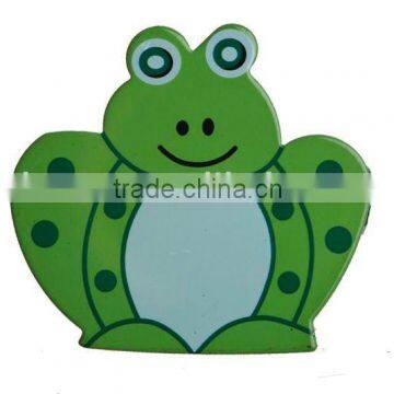 Frog flexible curtain pole